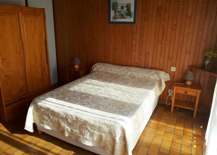 Les Genets Apartment *