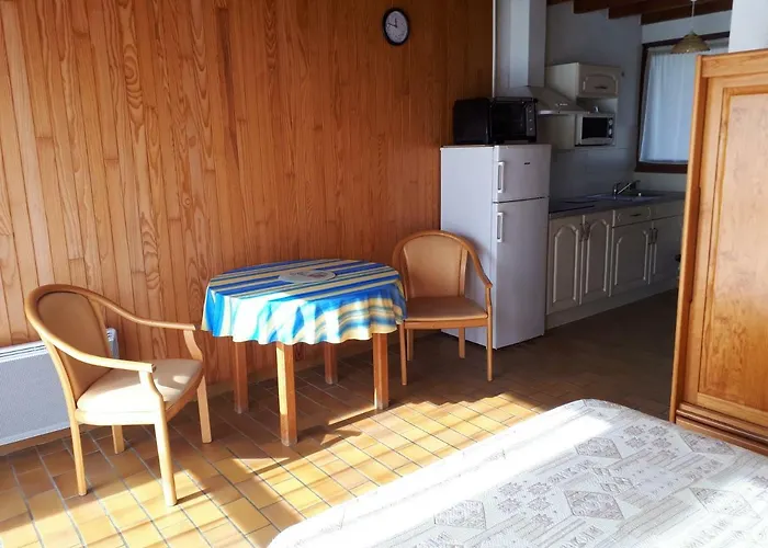 Les Genets Apartment